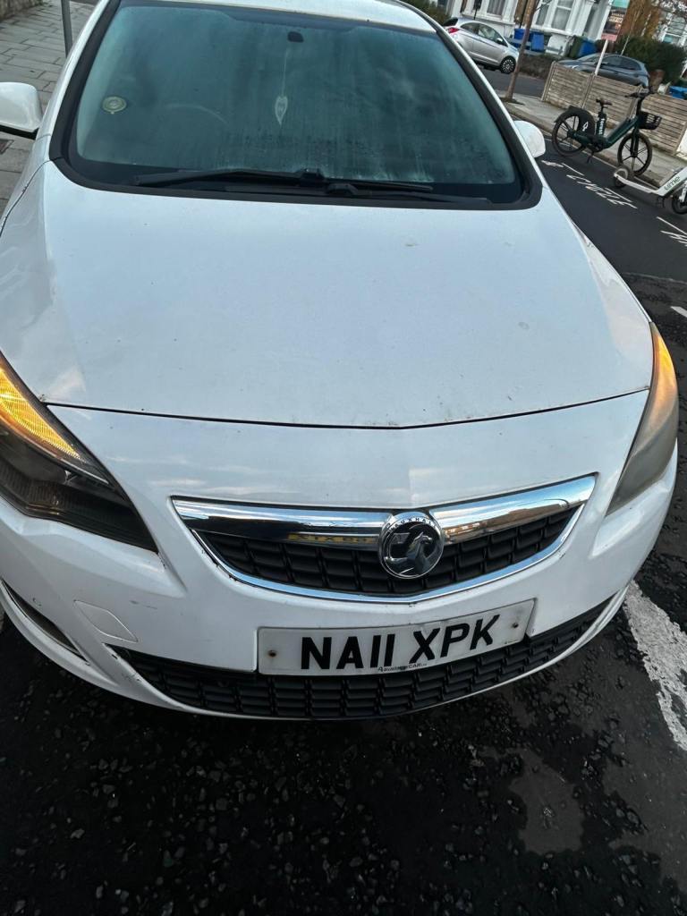 Vauxhall, ASTRA, Hatchback, 2011, Manual, 1398 (cc), 5 doors