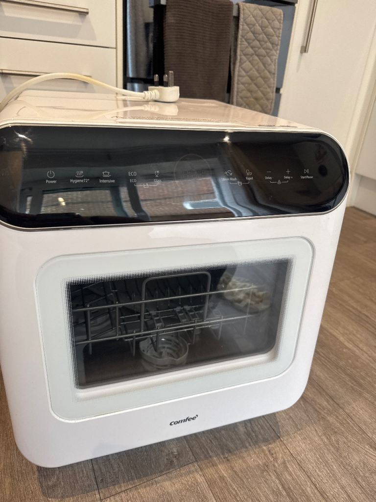 Comfee table top dishwasher