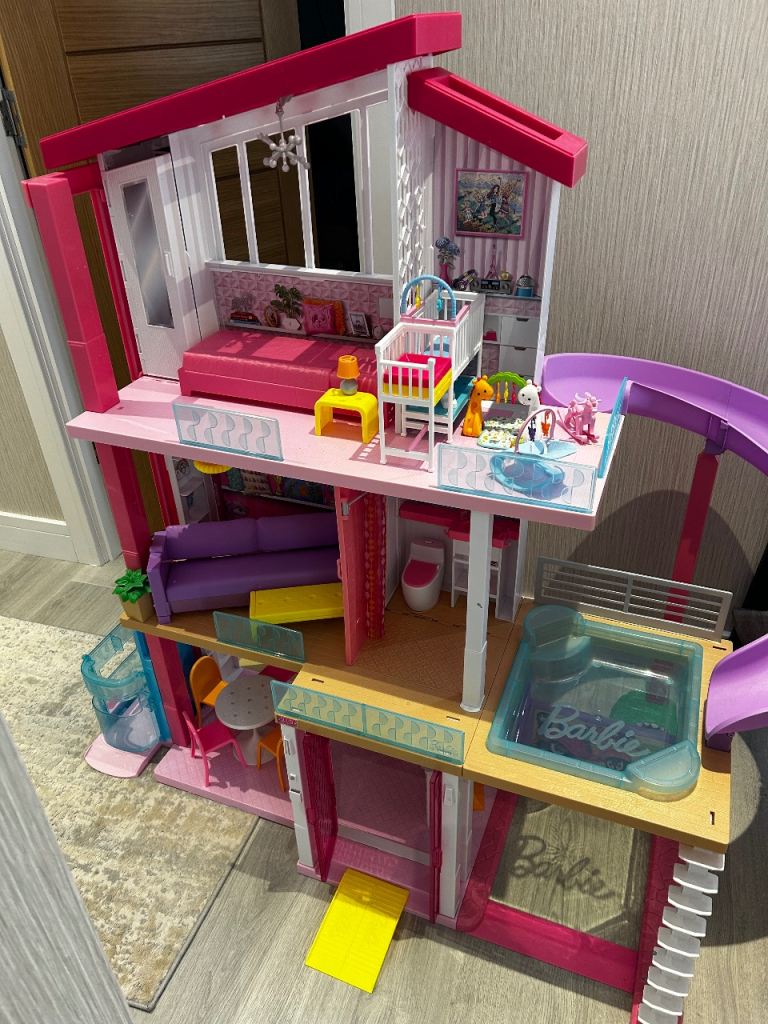 Barbie Dreamhouse, Campervan, Jeep, Beach House + Barbie’s 