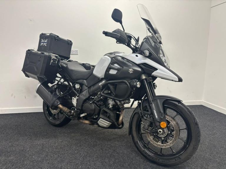SUZUKI V-STROM 1000 ** FULL LUGGAGE - ABS - TRACTION CONTROL **
