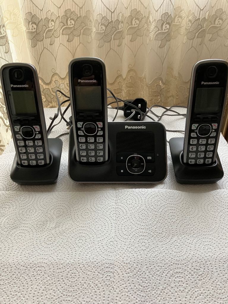 PANASONIC TRIO HANDSET CORDLESS PHONE ** STILL AVAILABLE **
