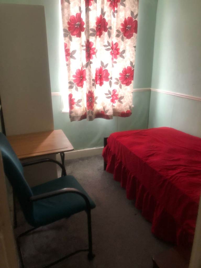 Box room for rent in Barking IG11 