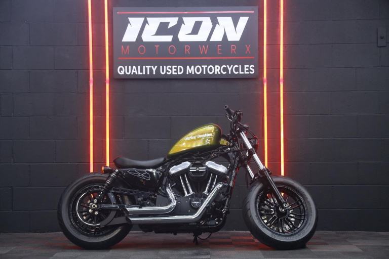 Harley-Davidson Sportster 1200 XL1200X Forty-Eight CUSTOM BOBBER