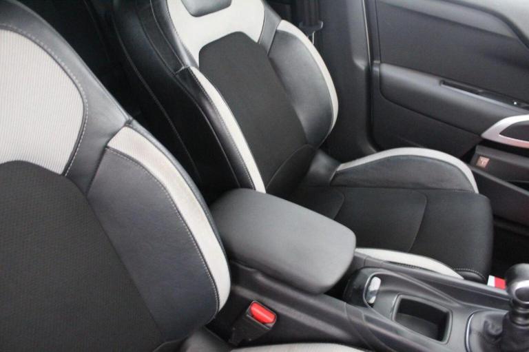 CITROEN DS4 1.6 e-HDi Airdream DStyle Nav Euro 5 (s/s) 5dr 2015