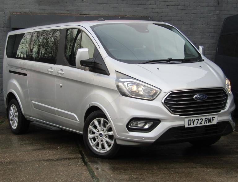 2022 Ford Tourneo Custom 2.0 EcoBlue 130ps L/R 9 Seater Titanium Auto Minibus Diesel Automatic