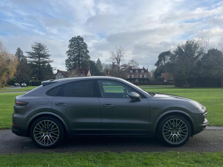2019 Porsche Cayenne E-Hybrid 5dr Tiptronic S COUPE PETROL/ELECTRIC Automatic
