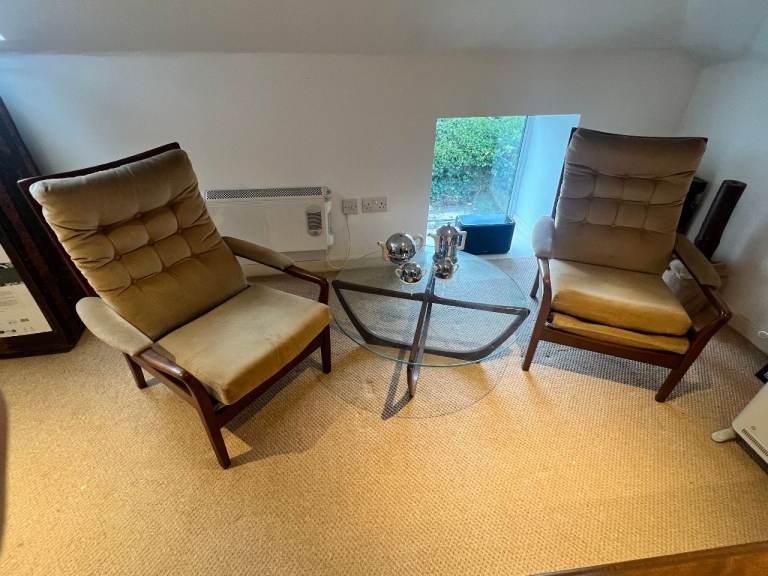 Vintage 1960s–70s Scandinavian-style lounge chairs & glass coffee table – set