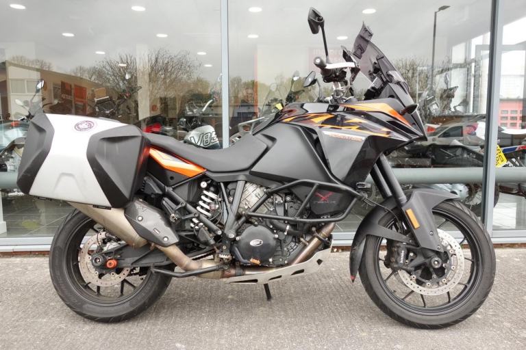 KTM 1090 Adventure (18 MY)