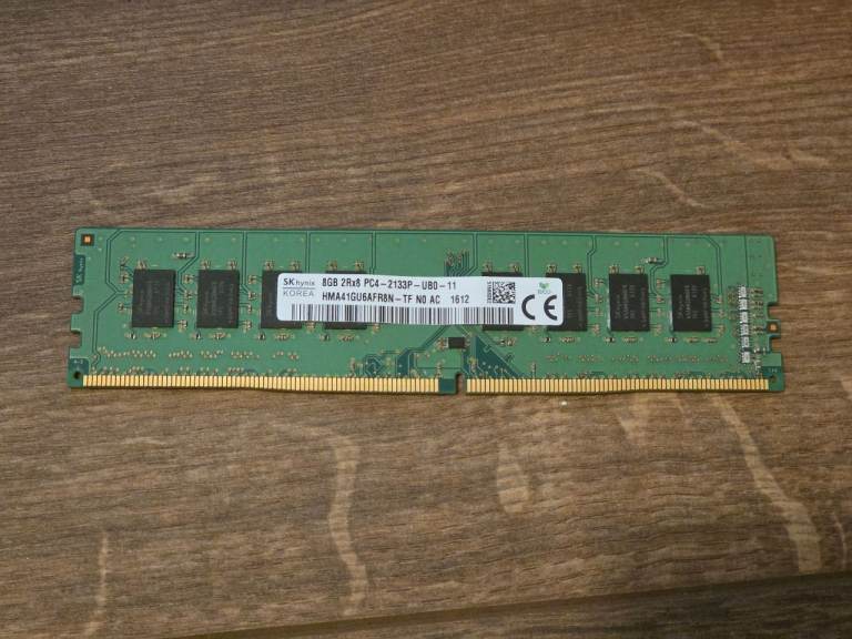 SK Hynix 8GB DDR4 RAM PC4-2133P-UB0-11 Memory Module
