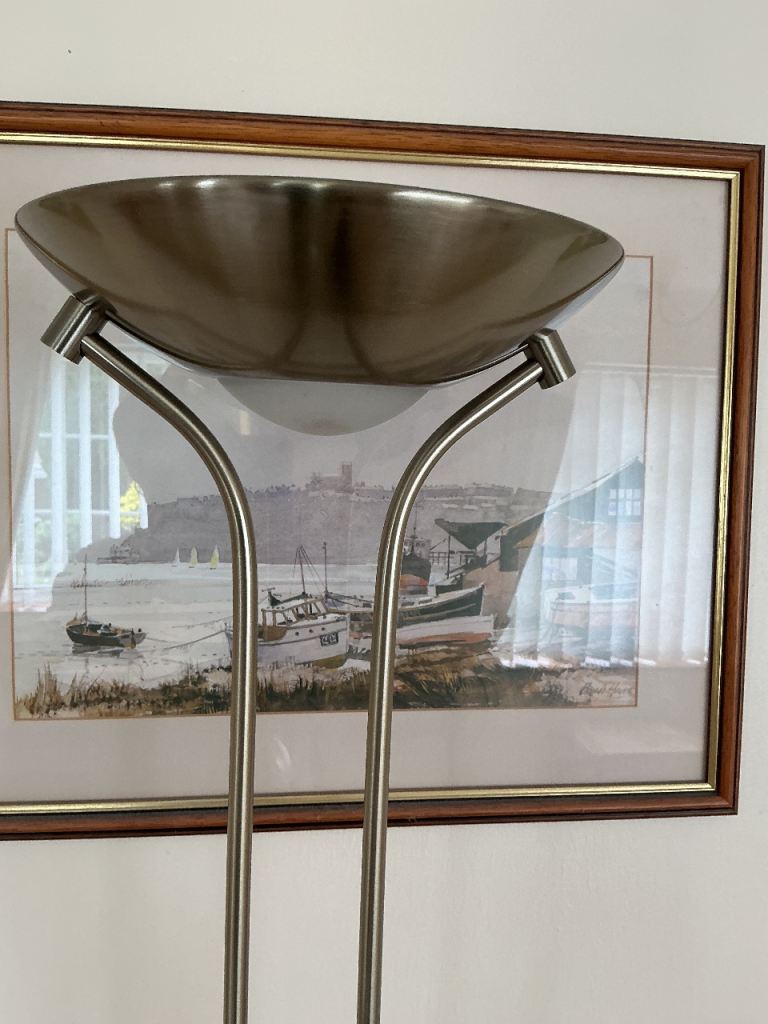 Free free Floor Lamp