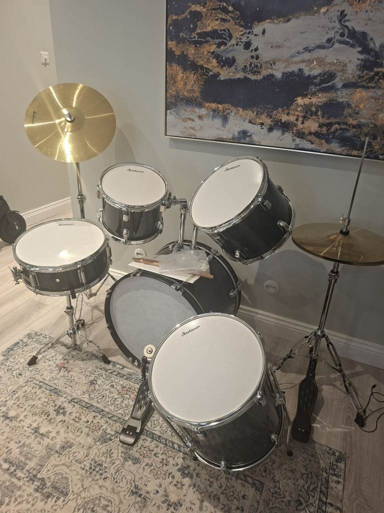 Drum kit 