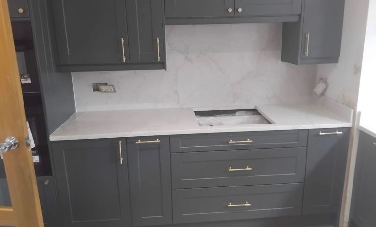 Quartz countertops 