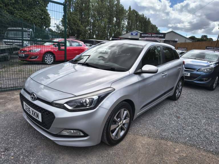 2016 Hyundai i20 1.2 Premium Hatchback 5dr Petrol Manual Euro 6 (84 ps) Hatchback Petrol Manual