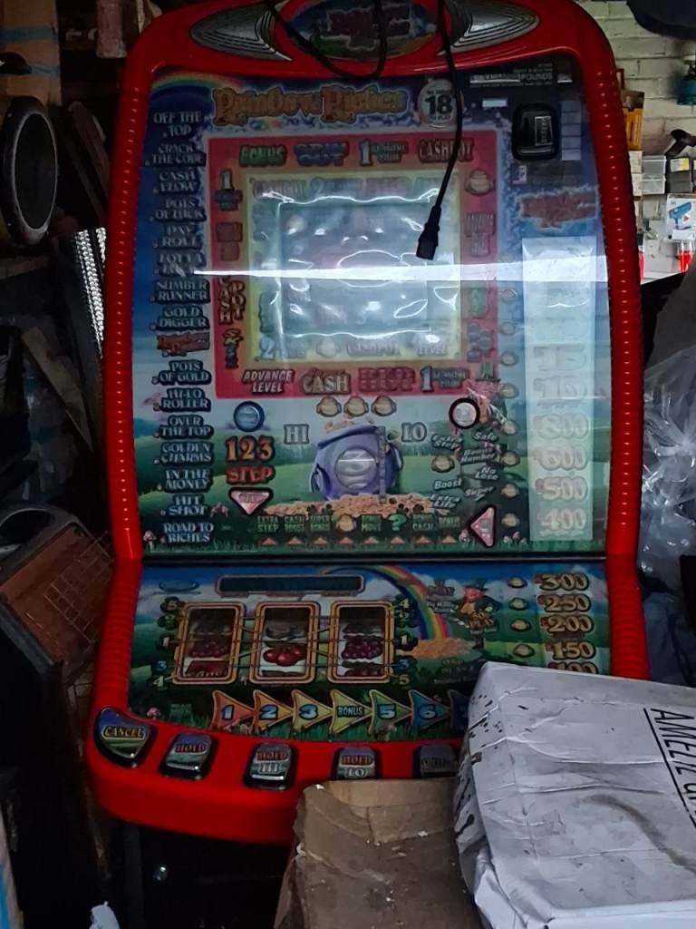 Rainbow riches gaming machine 
