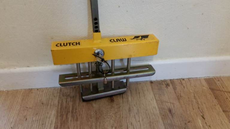 Clutch claw car security 