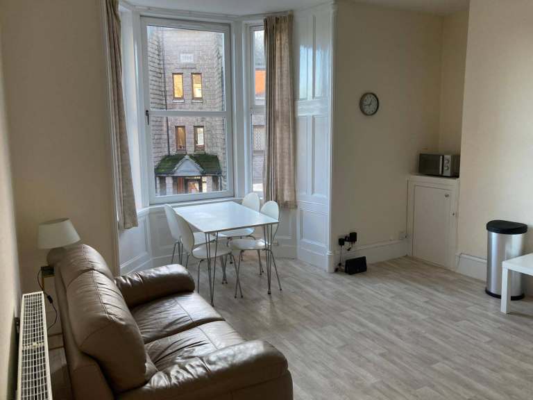 Maberly Street, Aberdeen - 3 Bedroom, 2 bathroom HMO
