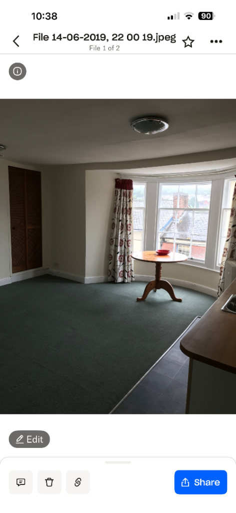 Studio apartment, includes gas central heating and water 