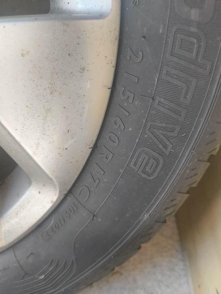 2 Dunlop econodrive wheels