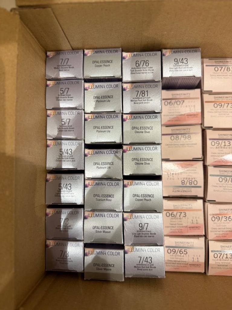 Wella Hair Colours 52 X tubes Bundle Mix Of Shinefinity And Illumina Brand New Unopened