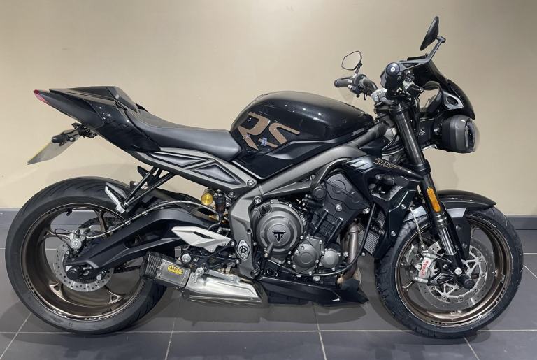 Triumph Street Triple 765RS 765 RS Carbon Black 