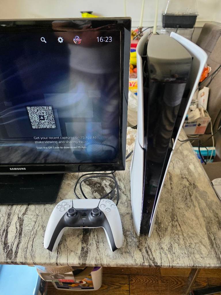 Sony PlayStation 5 digital edition 1tb Console with Controller 