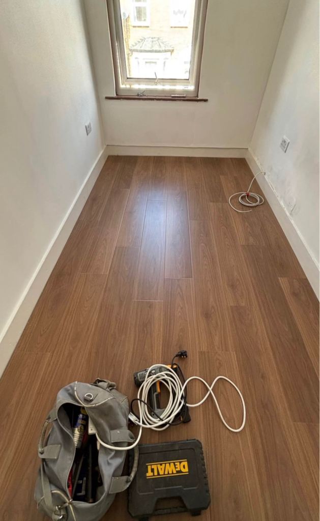 Laminate flooring 8mm