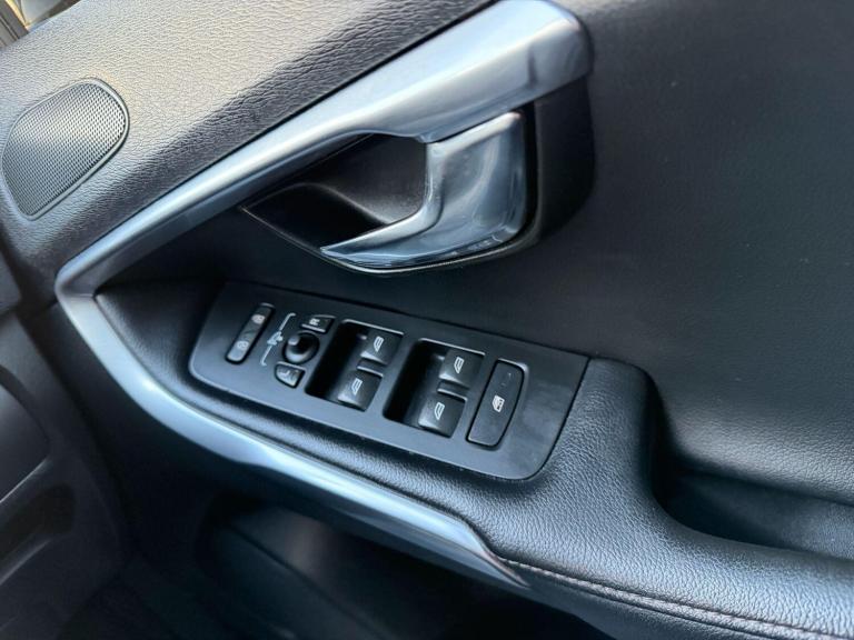 2015 Volvo V40 Cross Country 2.0 D4 Lux Nav Euro 6 (s/s) 5dr HATCHBACK Diesel Manual