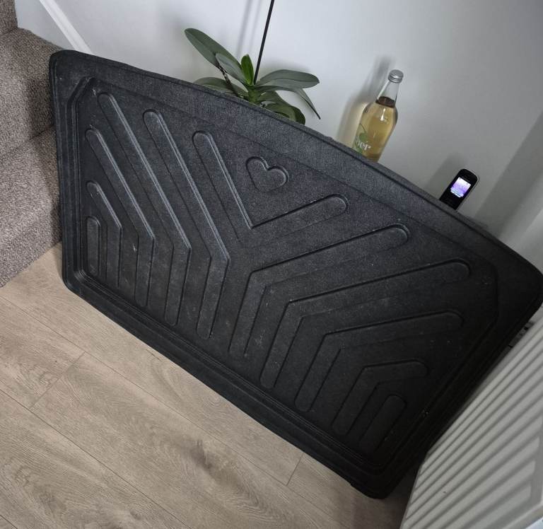 Renault Captur boot liner