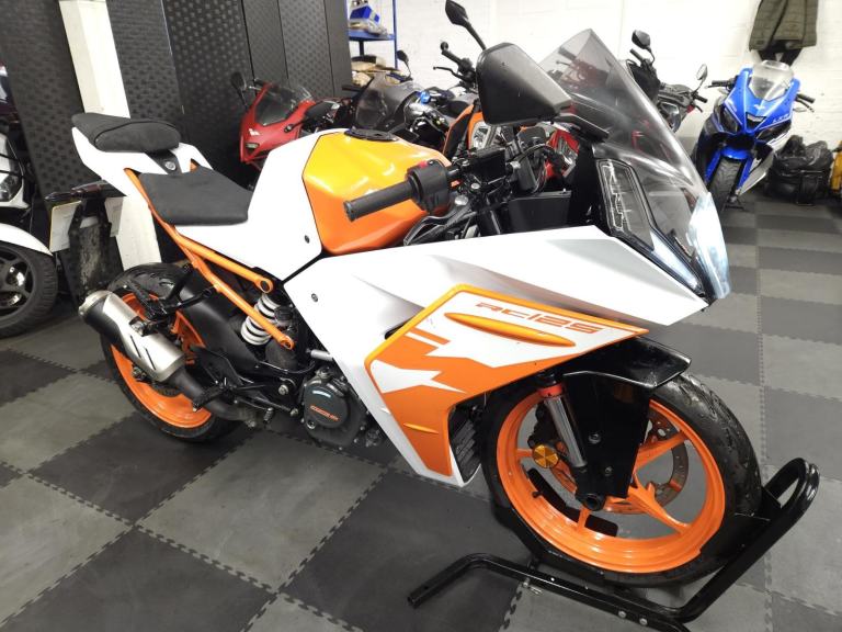 KTM RC 125 2023 Low mileage 