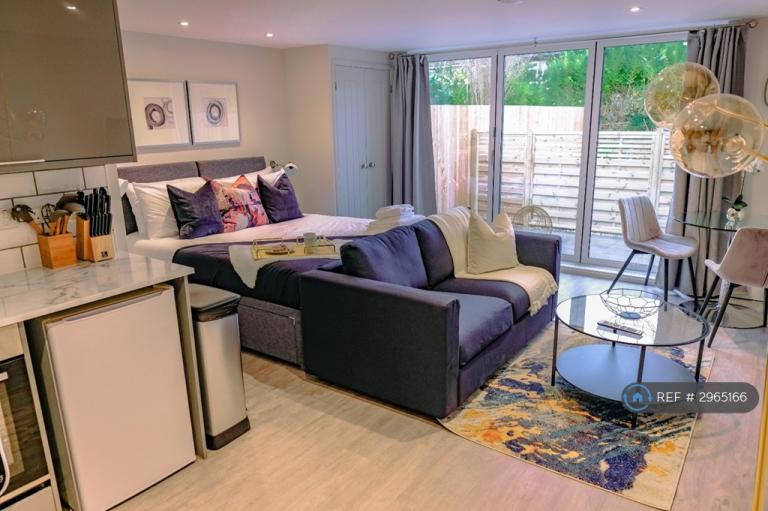 Studio flat in Catharine Street, Cambridge, CB1 (#2965166)