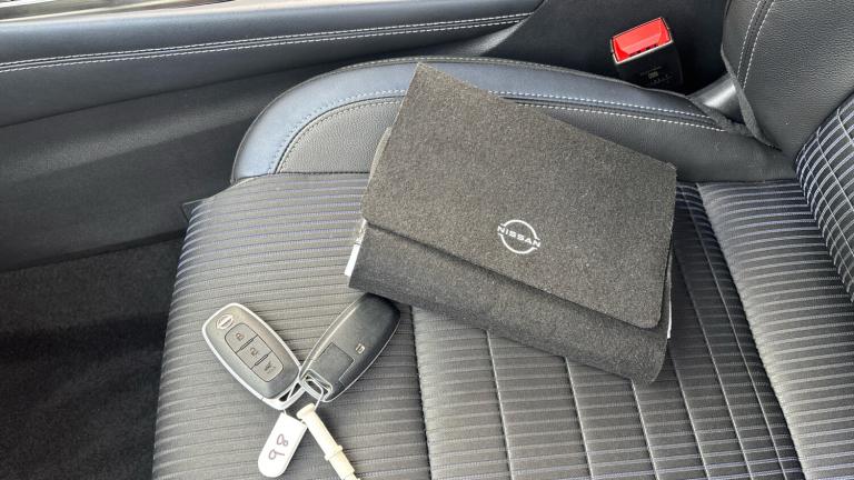 2022 Nissan Qashqai 1.3 DiG-T MH Tekna 5dr Petrol Hatchback Hatchback Petrol Manual