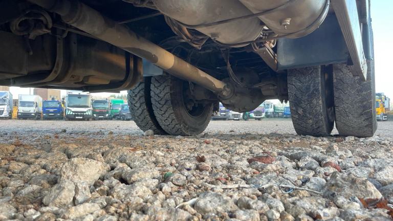 2018 Volvo FL 250 18 TONNE HYVA CHAIN LOADER , 277,541 KM