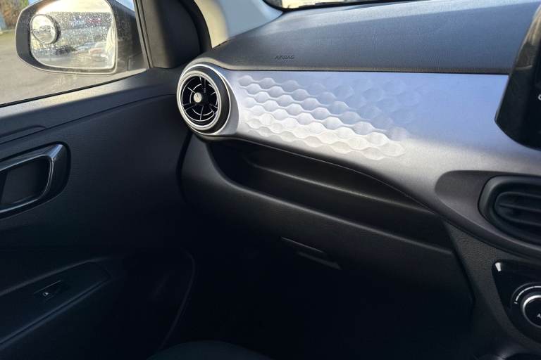 2024 Hyundai i10 1.2 Premium Euro 6 (s/s) 5dr Hatchback PETROL Manual