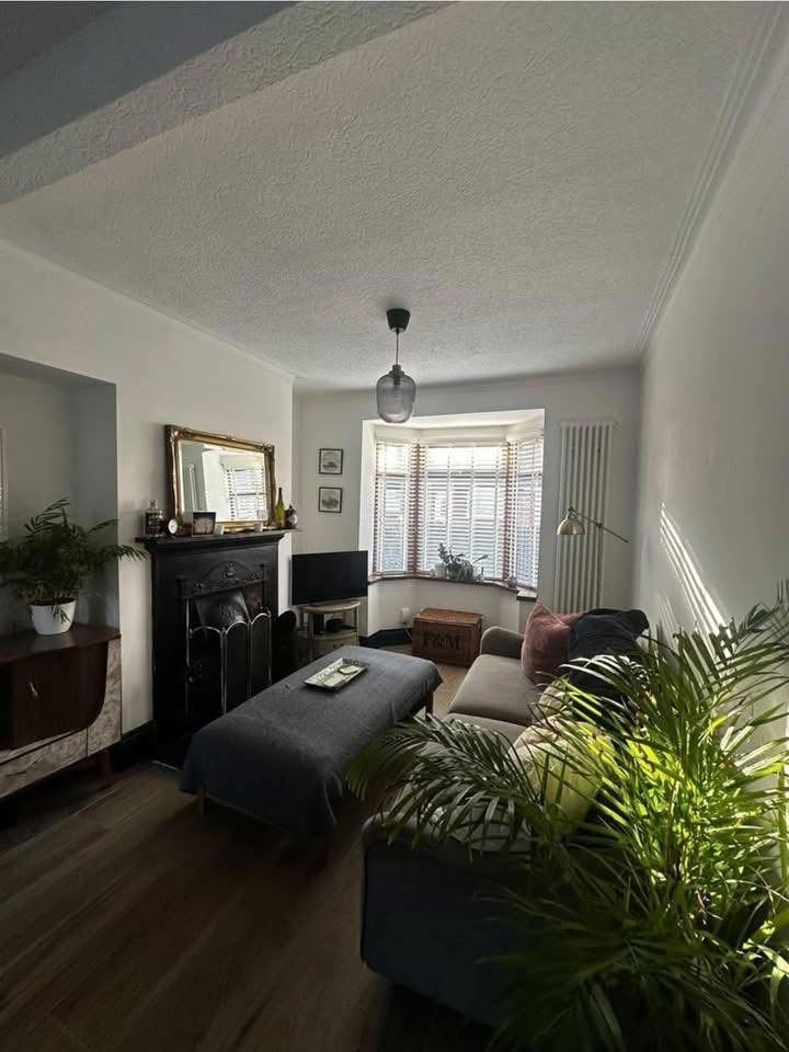 2 Bed house rent Sydenham 
