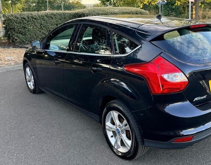 ( 2013 - DIESEL) FORD FOCUS TDCI 1.6*£35 TAX*MOT-1 YEAR *like vauxhall astra corsa focus mazda 2