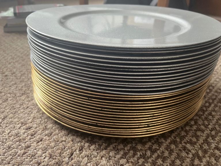 Grey & Gold Dinner / Charger Plates Set – Like New – Collection Only