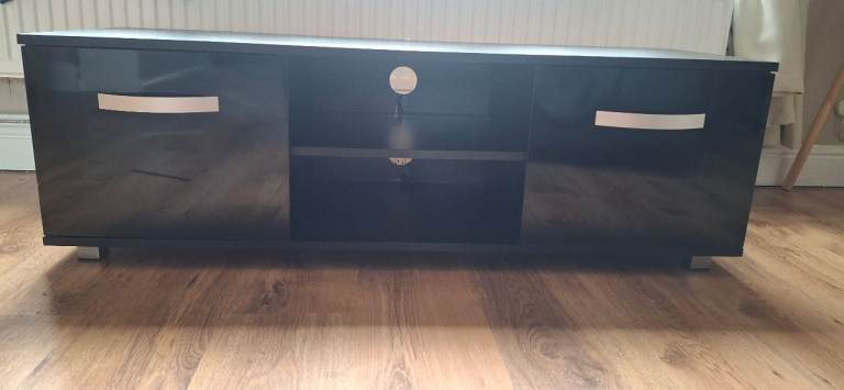Tv unit