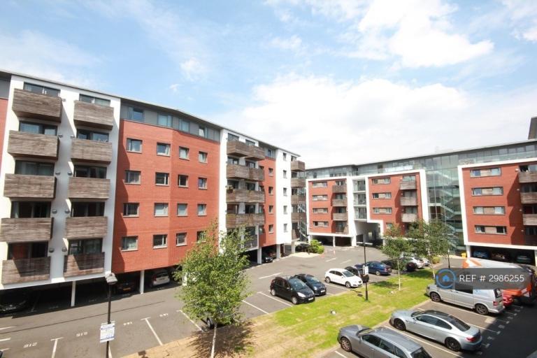1 bedroom flat in Skyline, Birmingham, B1 (1 bed) (#2986255)