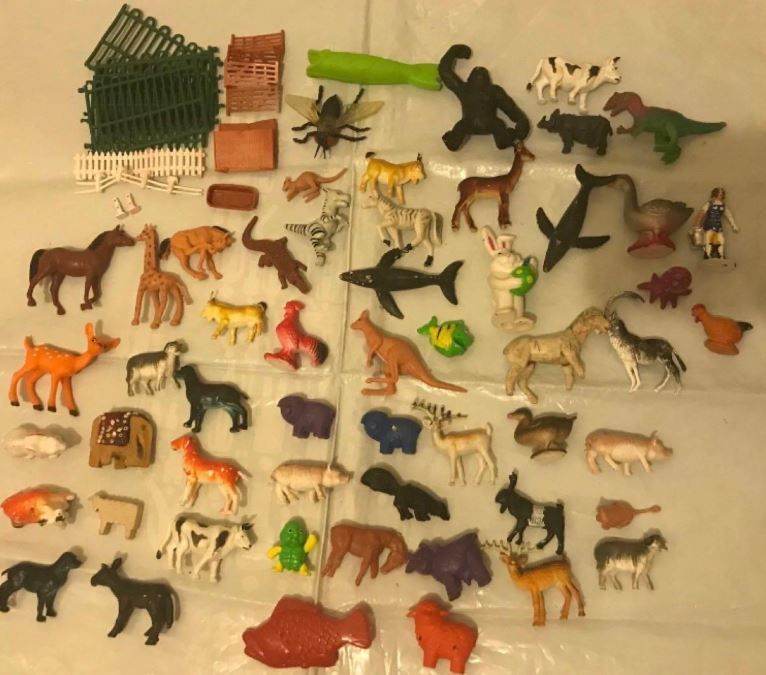 Toy animals playset