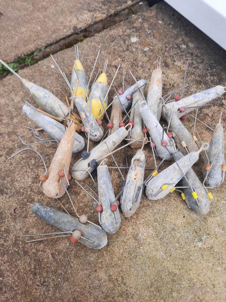 Second hand fishing weights.