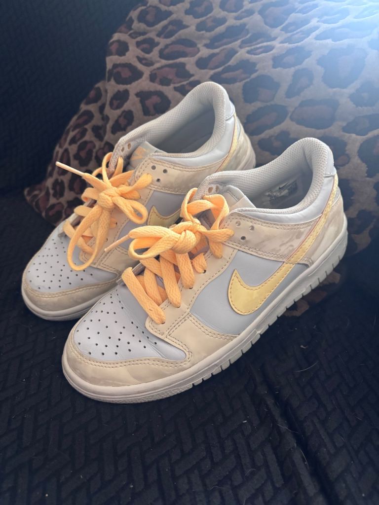 Girls Nike trainers size 4 