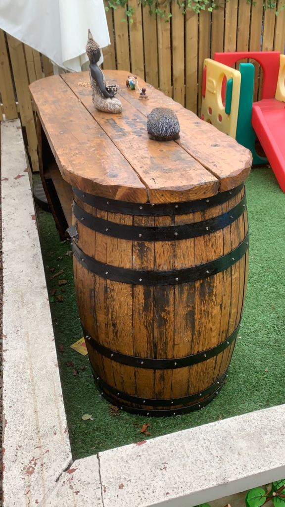 Oak bar