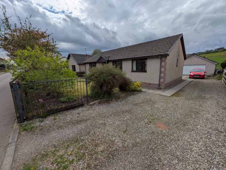 3 bedroom house in Littledale, Loyal Road, Blairgowrie, Perthshire, PH11 8DH
