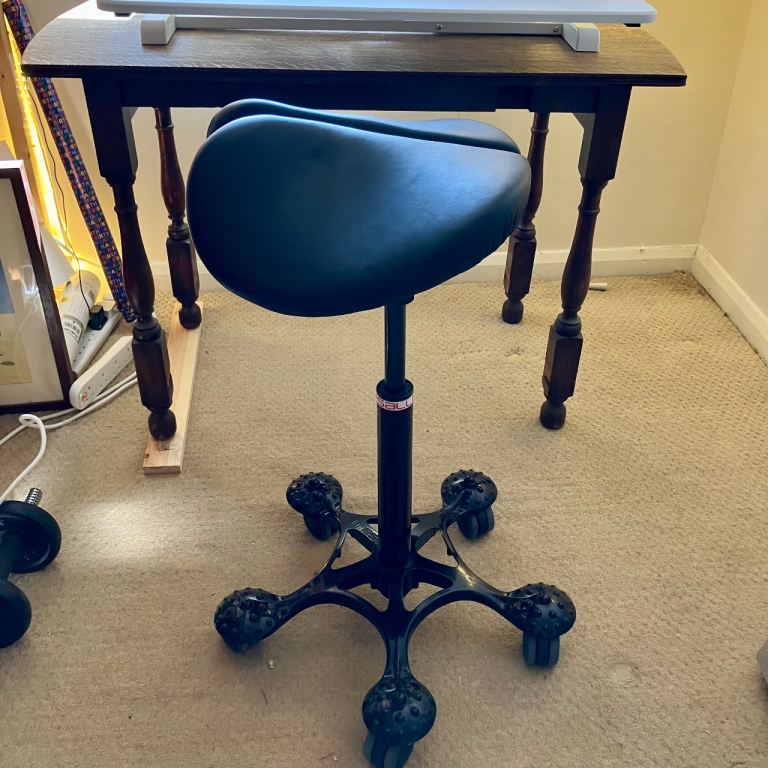 Salli Swing-Fit Saddle Stool with Adjustable Height & Width – Black, Good Condition