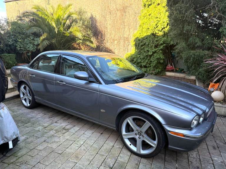 Jaguar XJ 2.7 TD Sport Premium, Fantastic condition and low mileage