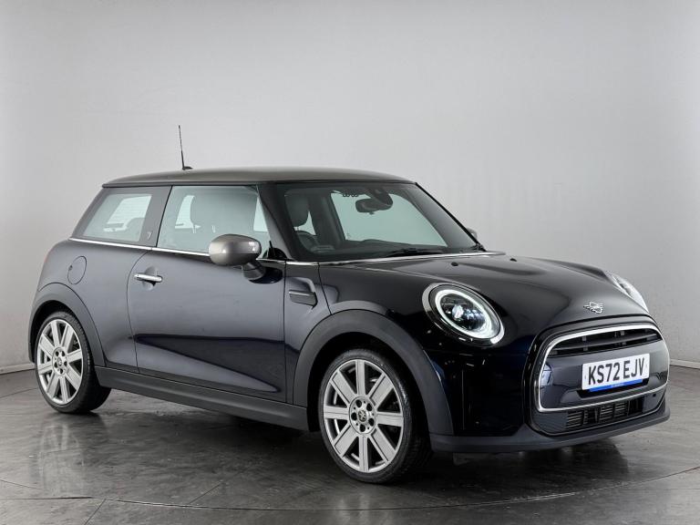2023 MINI Hatch 1.5 Cooper Exclusive Steptronic Euro 6 (s/s) 3dr HATCHBACK Petrol Automatic