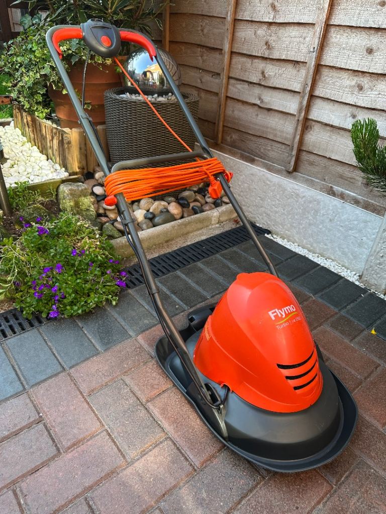 Flymo Turbo Lite 250 Lawnmower 25cm Blade