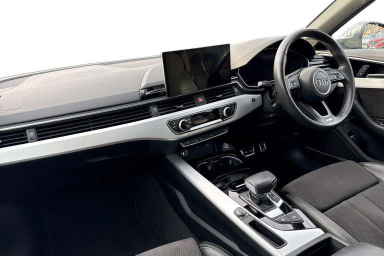 2020 Audi A4 2.0 TFSI 35 S line S Tronic Euro 6 (s/s) 4dr Saloon PETROL Automatic