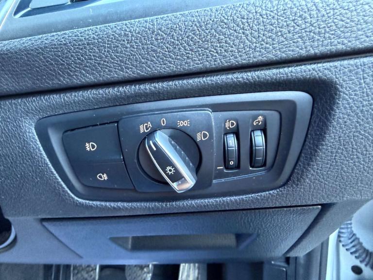 2018 BMW 1 Series 118d SE 5dr [Nav/Servotronic] HATCHBACK DIESEL Manual