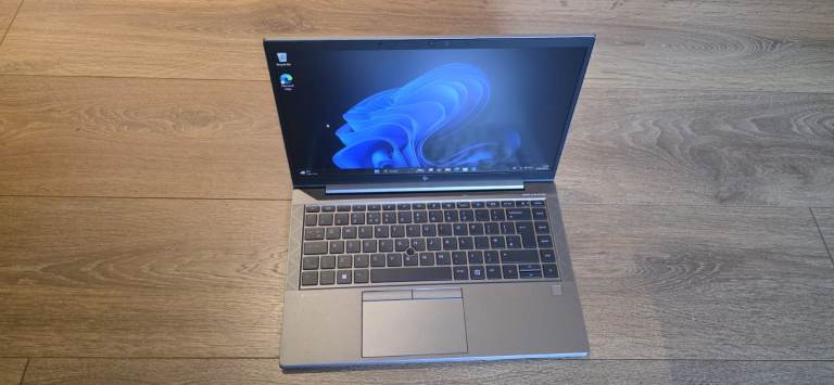 HP Zbook G8 laptop Intel i5-1145g7u QuadCore 11th generation Full HD IPS screen